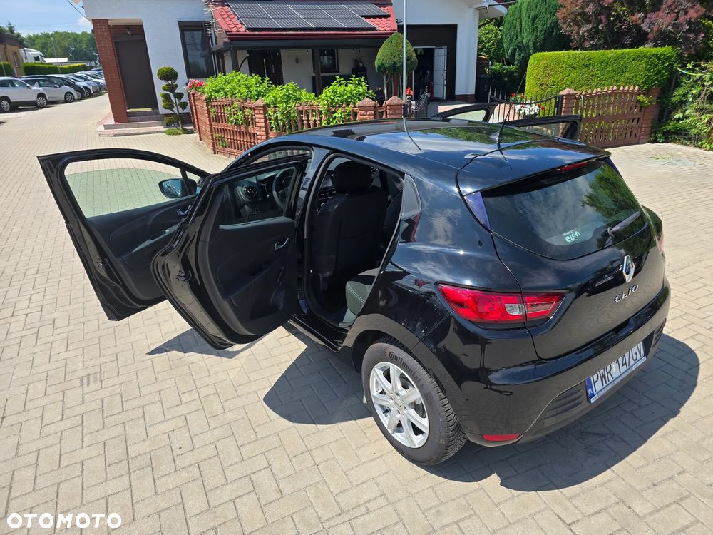 Renault Clio - 36