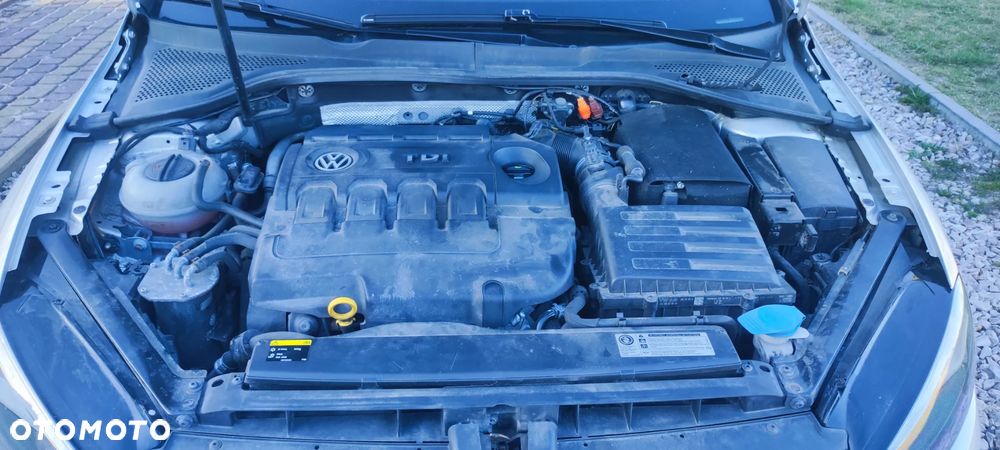 Volkswagen Golf 1.6 TDI Comfortline - 14