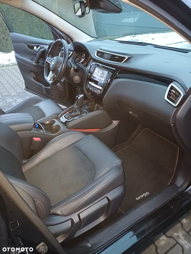 Nissan Qashqai 1.3 DIG-T N-Connecta DCT - 15