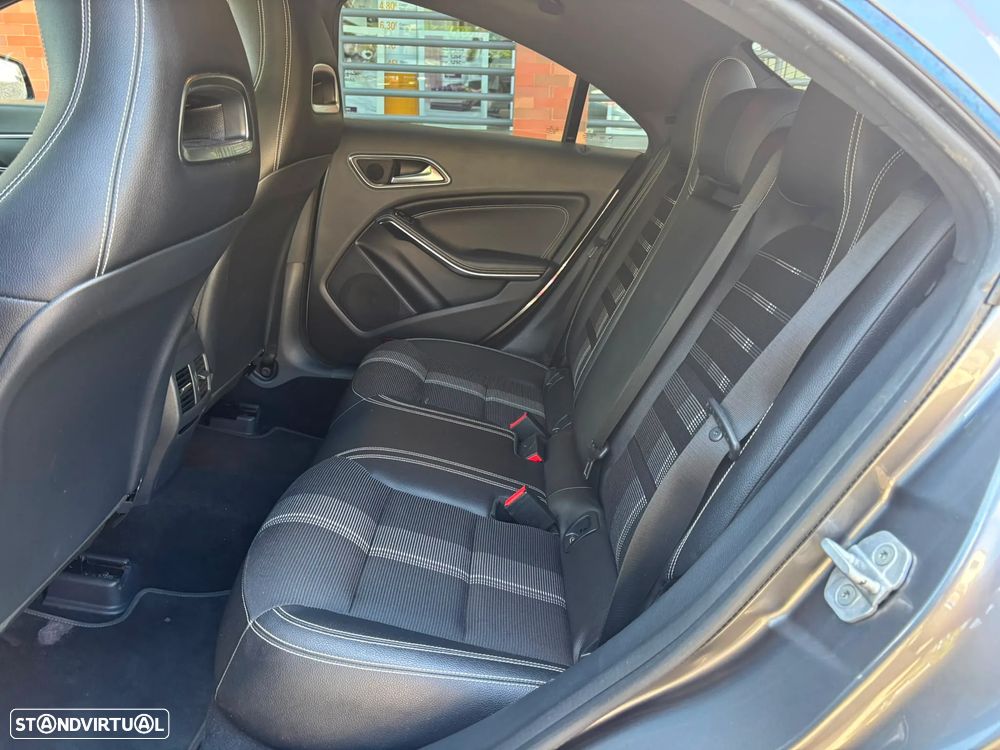 Mercedes-Benz CLA 200 d 4Matic 7G-DCT AMG Line - 58