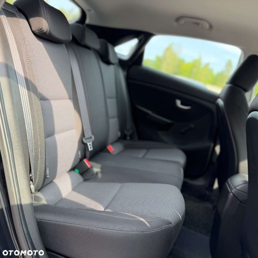Hyundai i30 - 32