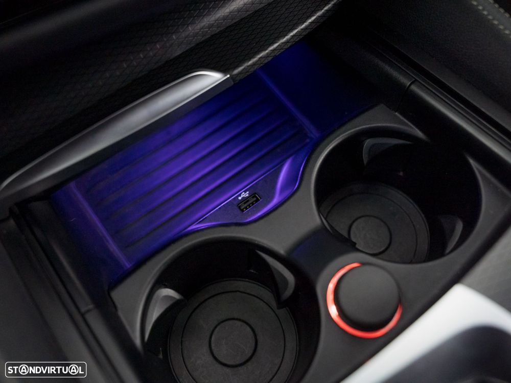 BMW 520 e Pack M - 32