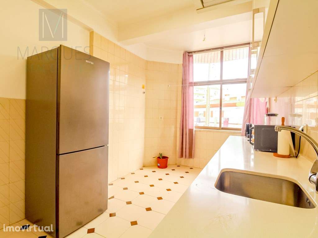 Apartamento T2 no Feijó - Grande imagem: 2/17