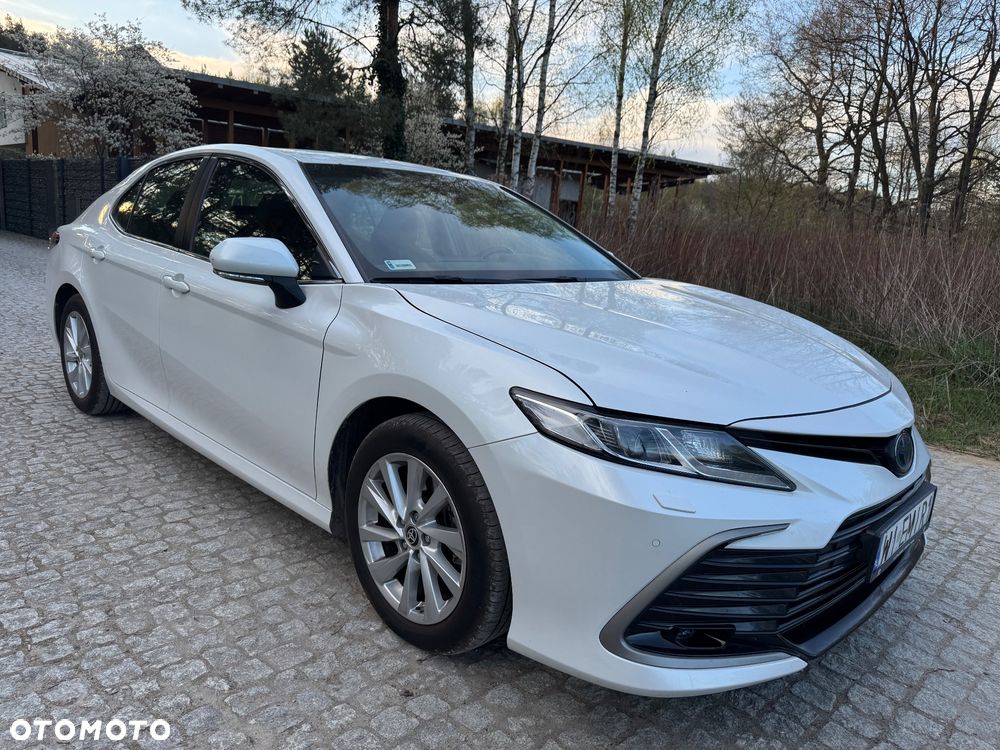 Toyota Camry 2.5 Hybrid Comfort CVT - 3