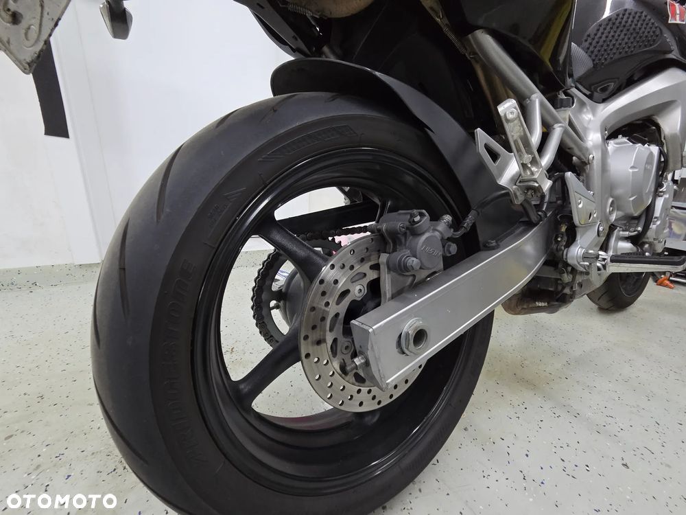 Yamaha FZ6 - 16