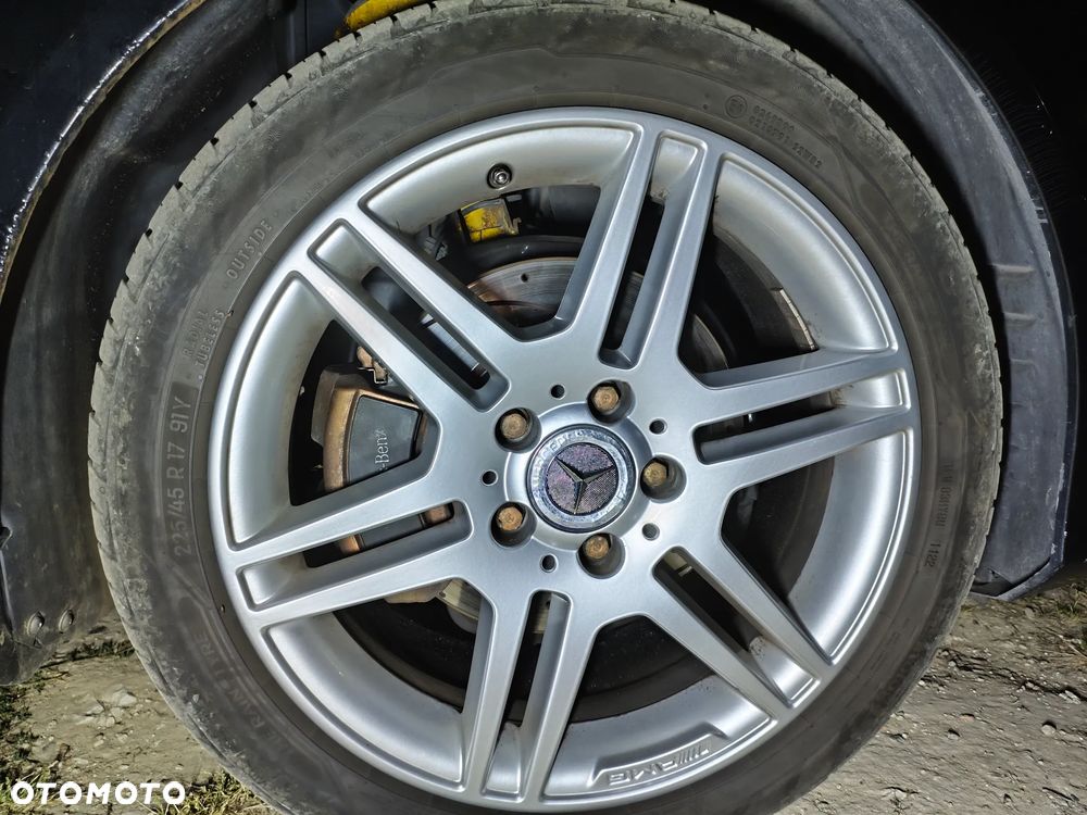 Mercedes-Benz Klasa C 300 4Matic 7G-TRONIC - 26