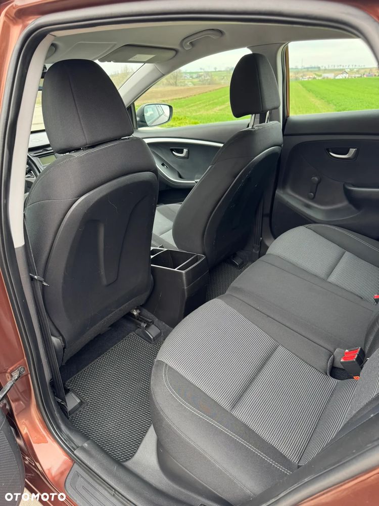 Hyundai i30 1.6 Style - 12