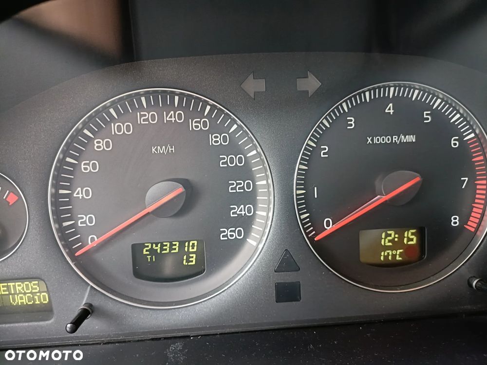 Volvo V70 2.4 - 4