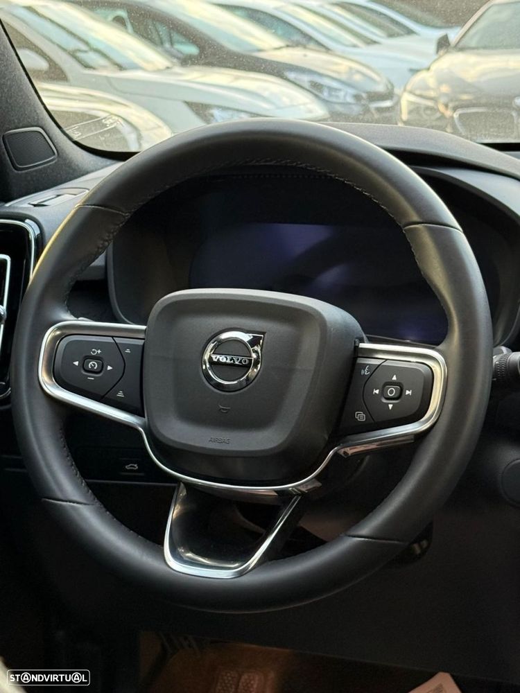 Volvo XC 40 Recharge Core - 9