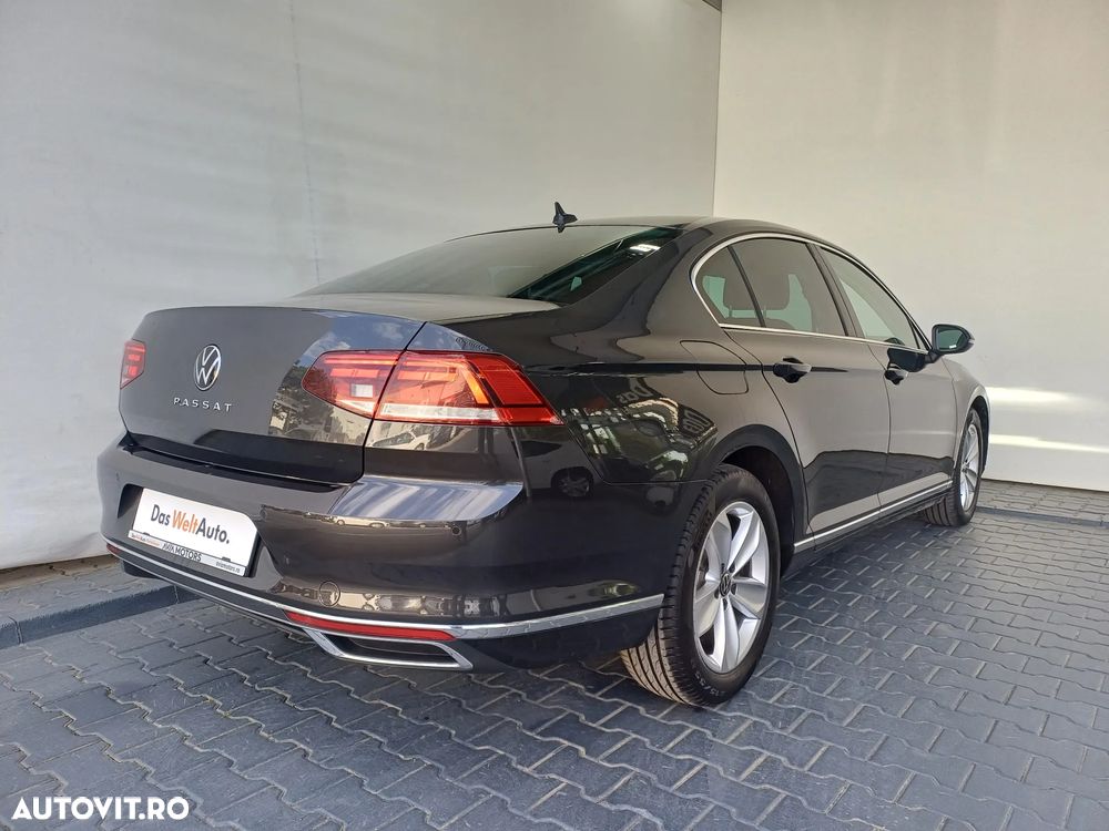Volkswagen Passat 2.0 TDI DSG Highline - 41