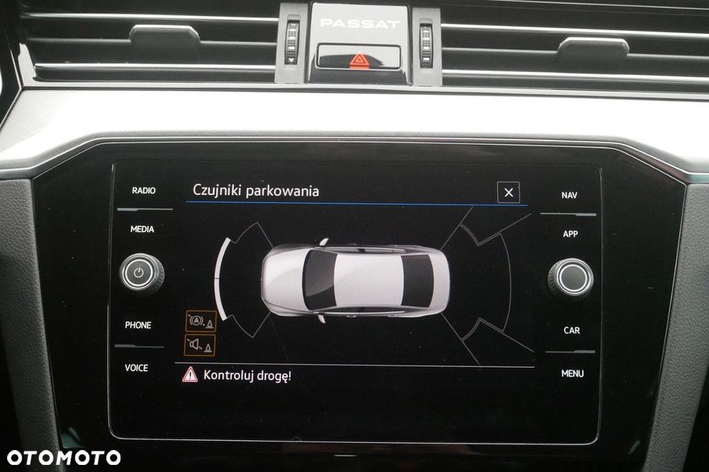 Volkswagen Passat 2.0 TSI Business DSG - 20