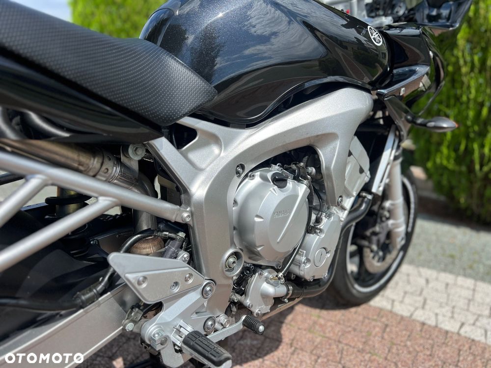 Yamaha FZ6 - 13