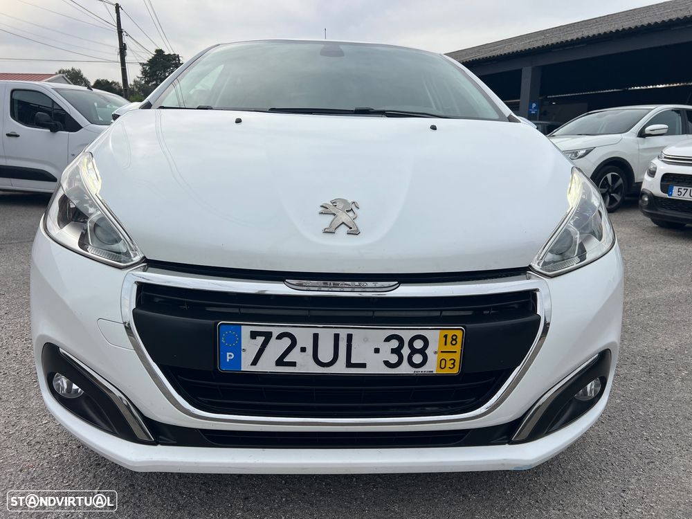 Peugeot 208 1.2 PureTech Style - 50