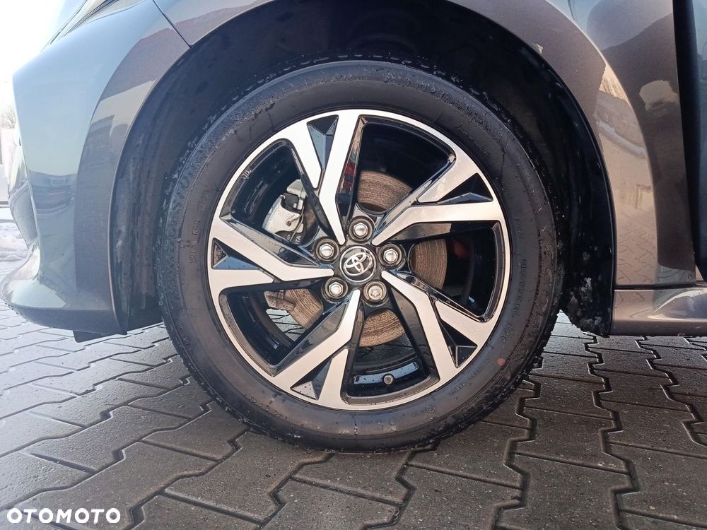 Toyota Yaris Hybrid 1.5 Style - 19