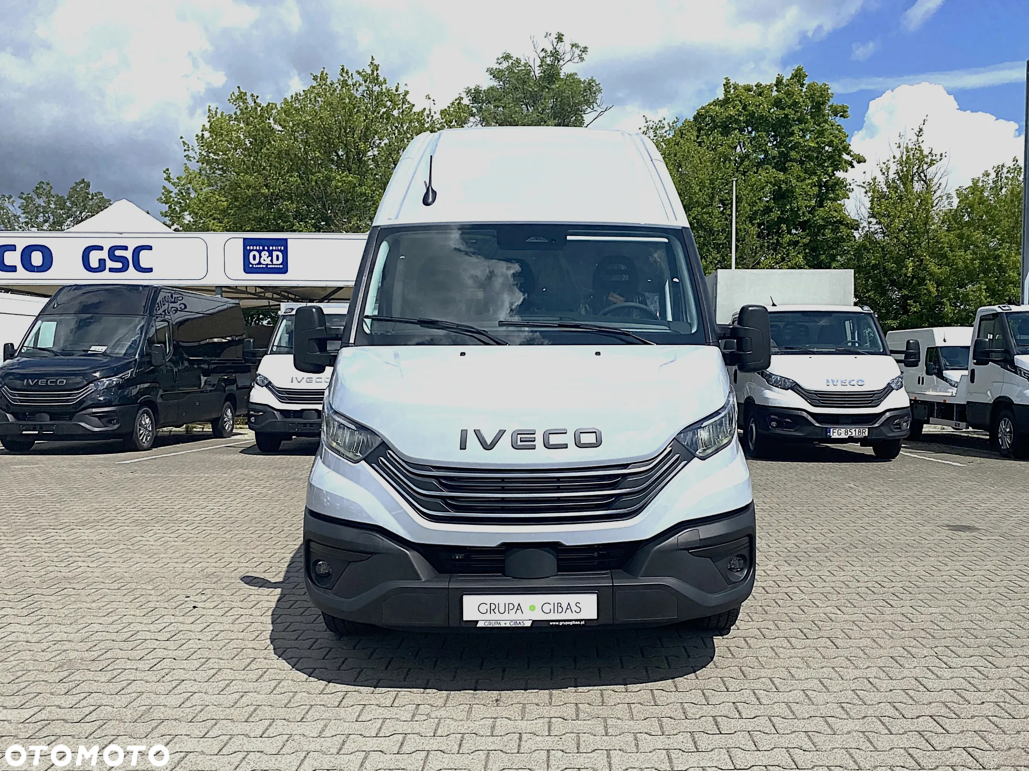 Iveco Daily 35S18HA8 V 3.0 Diesel 180 KM AT 8 L4H3 - 3