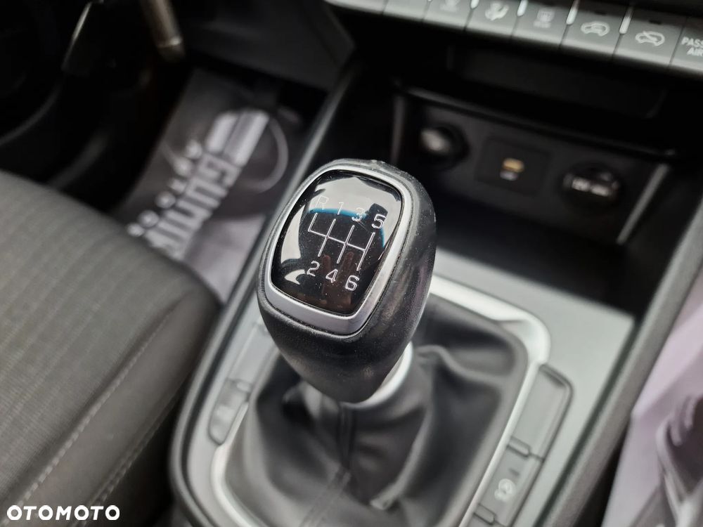 Hyundai Kona 1.6 CRDi 48V-Hybrid Select - 27