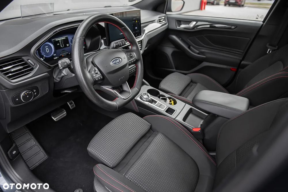 Ford Focus 1.5 EcoBlue Start-Stopp-System ST-LINE - 15