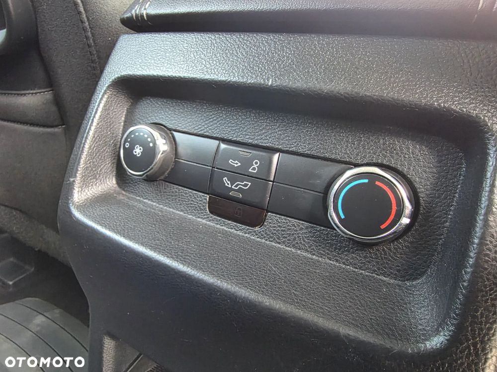 Ford Galaxy 2.0 TDCi Titanium - 28
