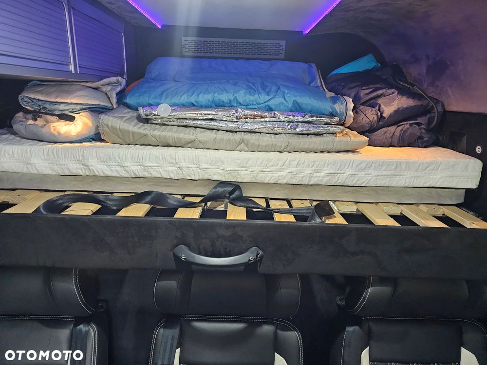 Mercedes-Benz SPRINTER - 13