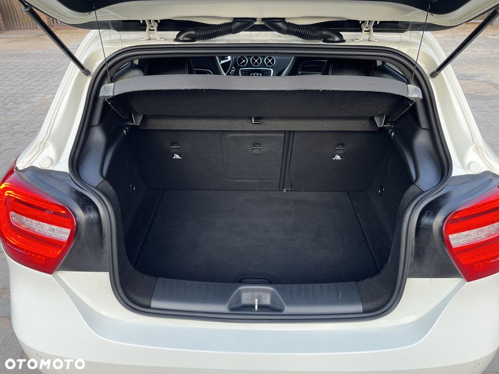 Mercedes-Benz Klasa A 180 7G-DCT Activity Edition - 10