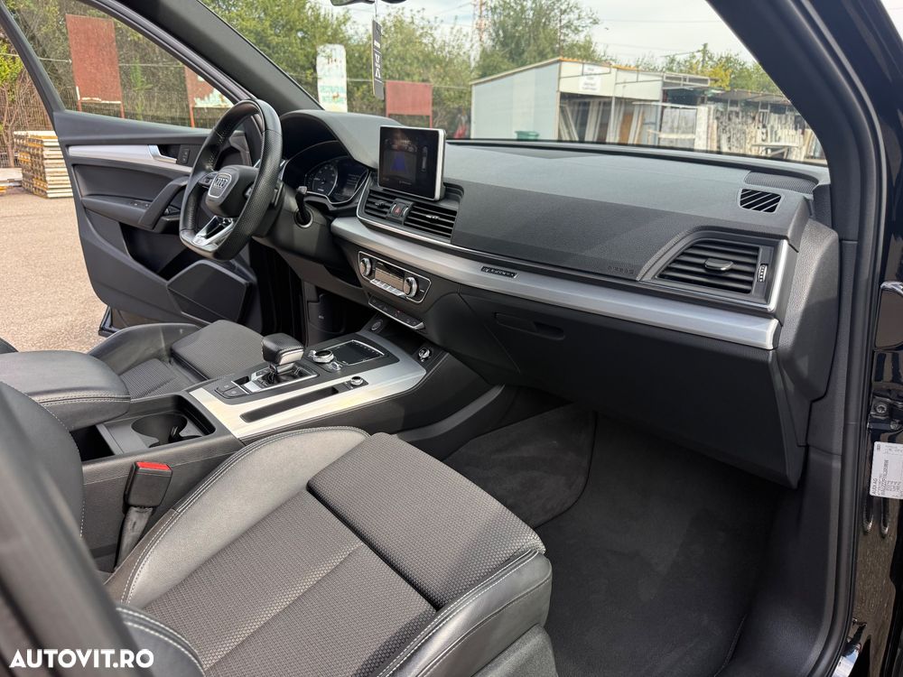 Audi Q5 50 TFSIe quattro S tronic S line business - 24