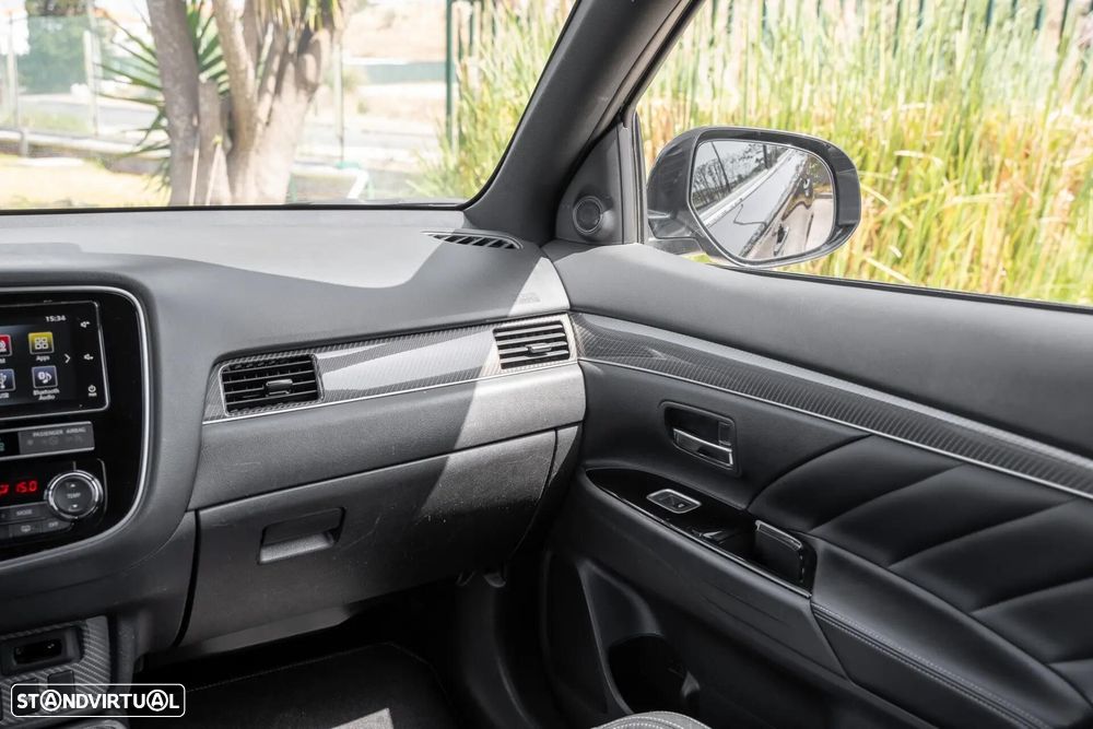 Mitsubishi Outlander 2.4 Instyle - 13