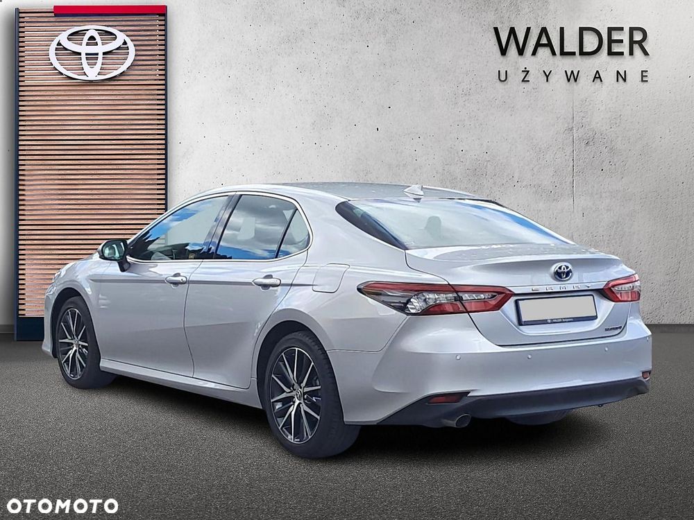 Toyota Camry 2.5 Hybrid Executive CVT - 3