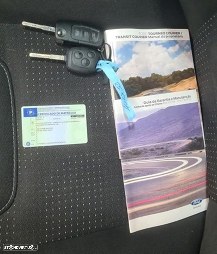 Ford Transit Courier - 51