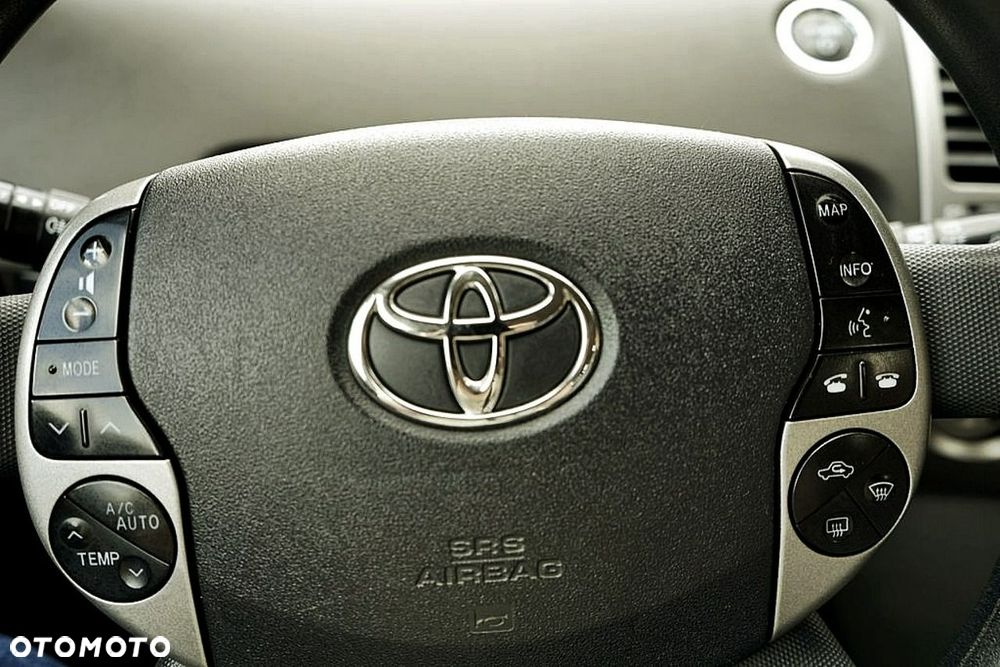 Toyota Prius - 32