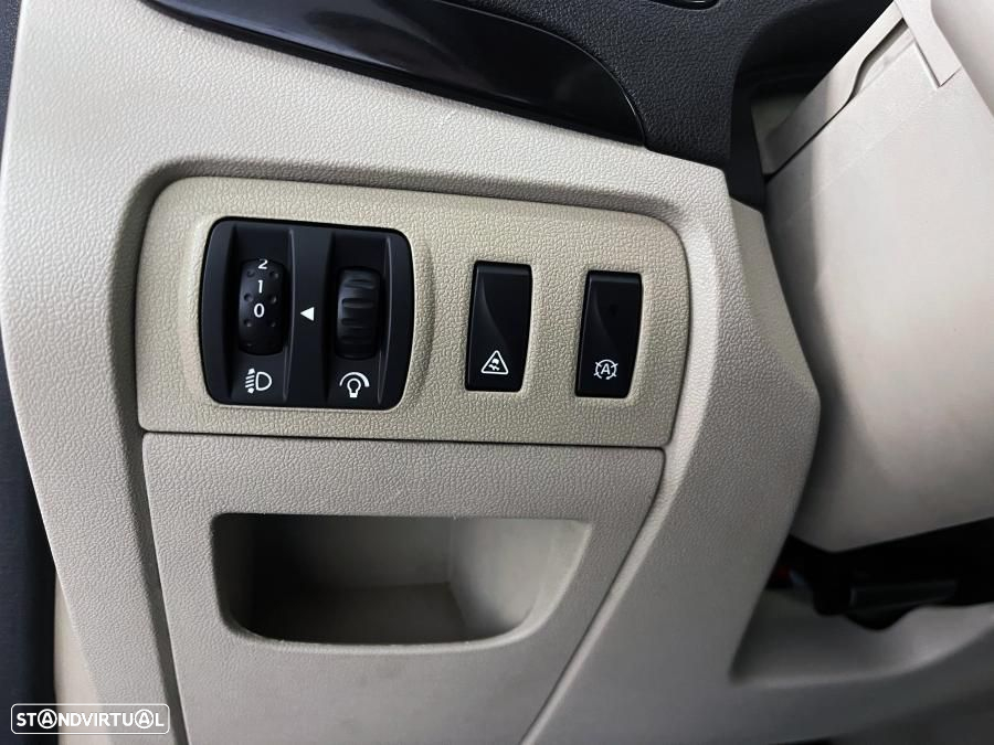 Renault Grand Scénic ENERGY dCi 130 INITIALE PARIS - 12