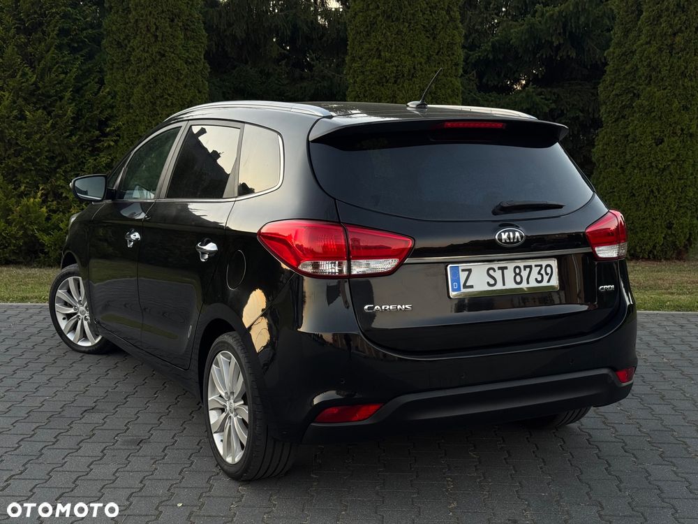 Kia Carens 1.7 CRDi 136 Fifa World Cup Edition - 16