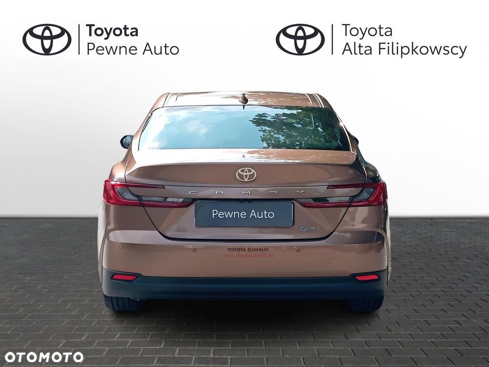 Toyota Camry - 9