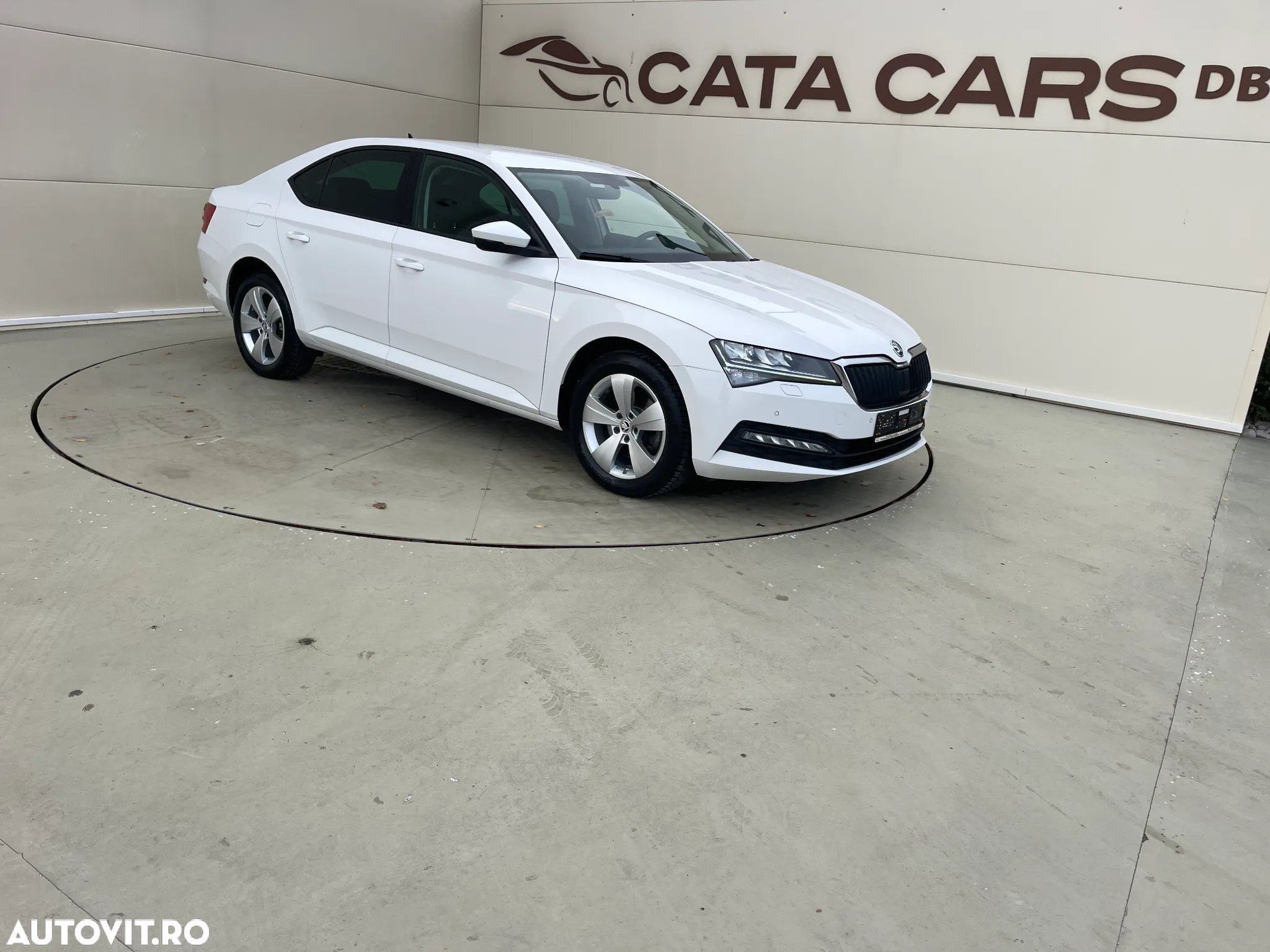 Skoda Superb 2.0 TDI DSG Ambition - 20