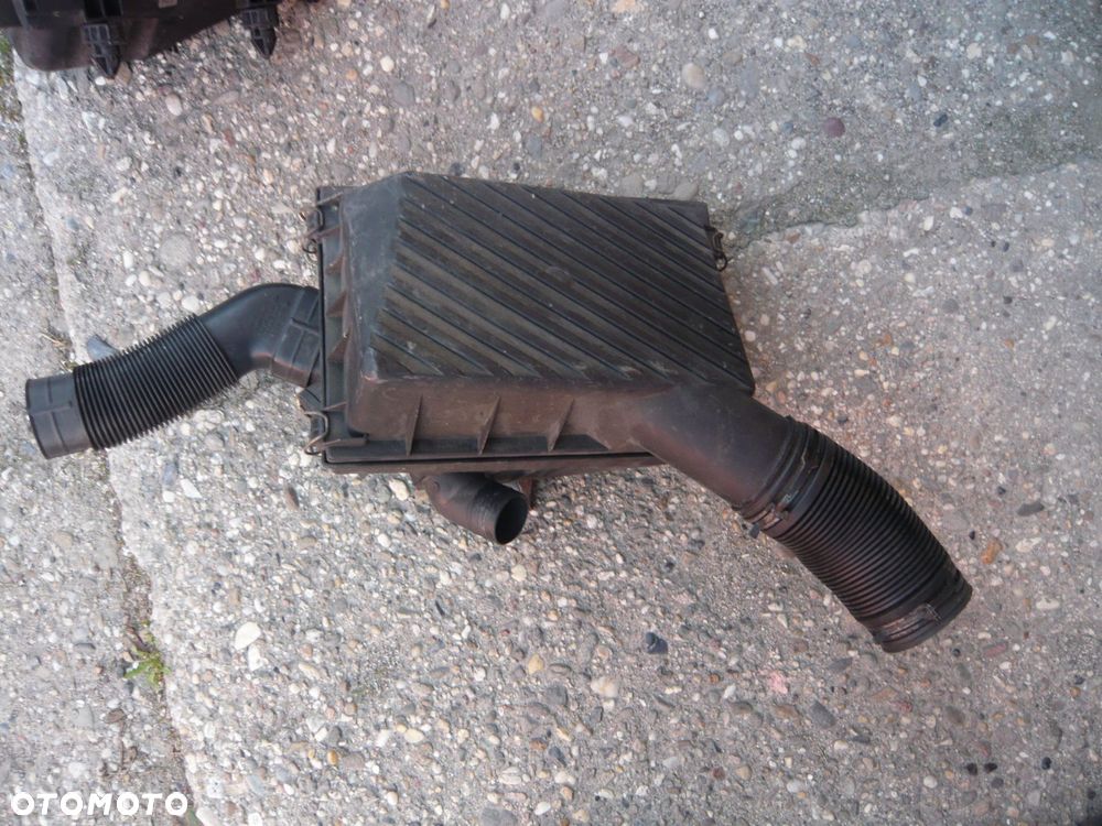 podstawa obudowa filtra powietrza 6u0129607b skoda felicia - 1