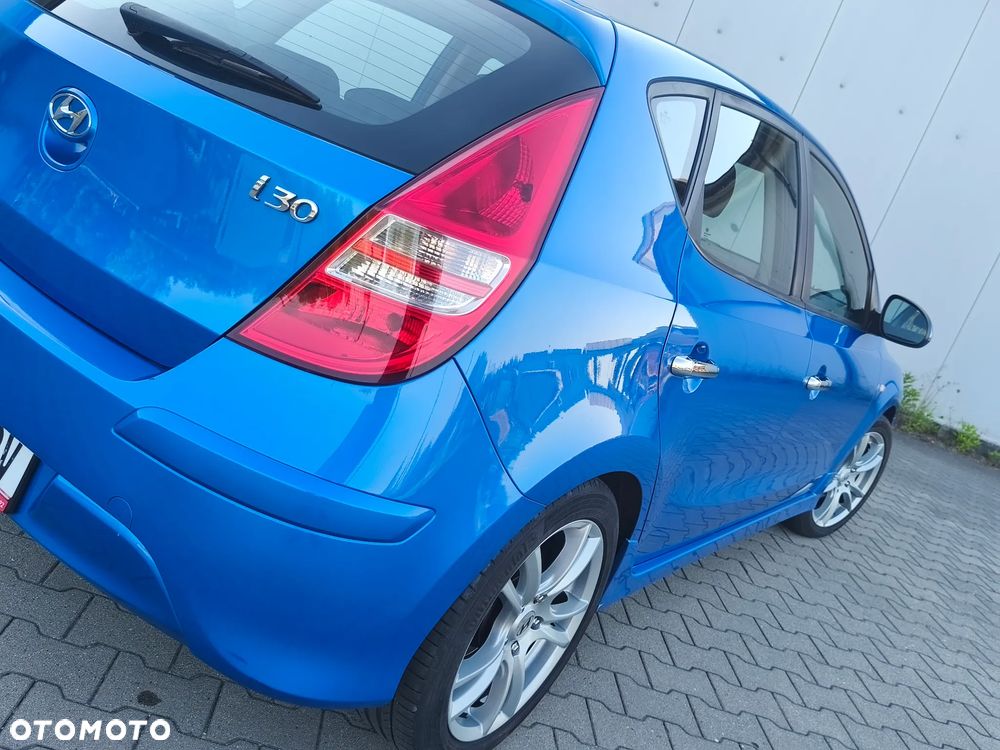 Hyundai i30 1.4 Blue Comfort - 25