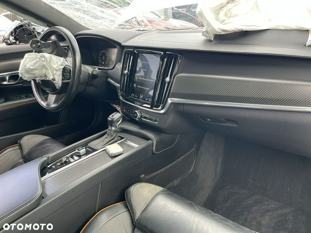 Volvo V90 Cross Country D5 AWD Ocean Race - 17