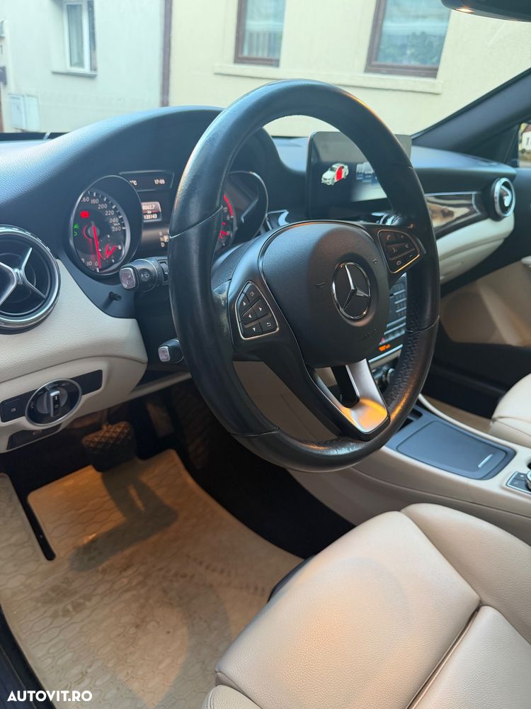 Mercedes-Benz GLA - 7