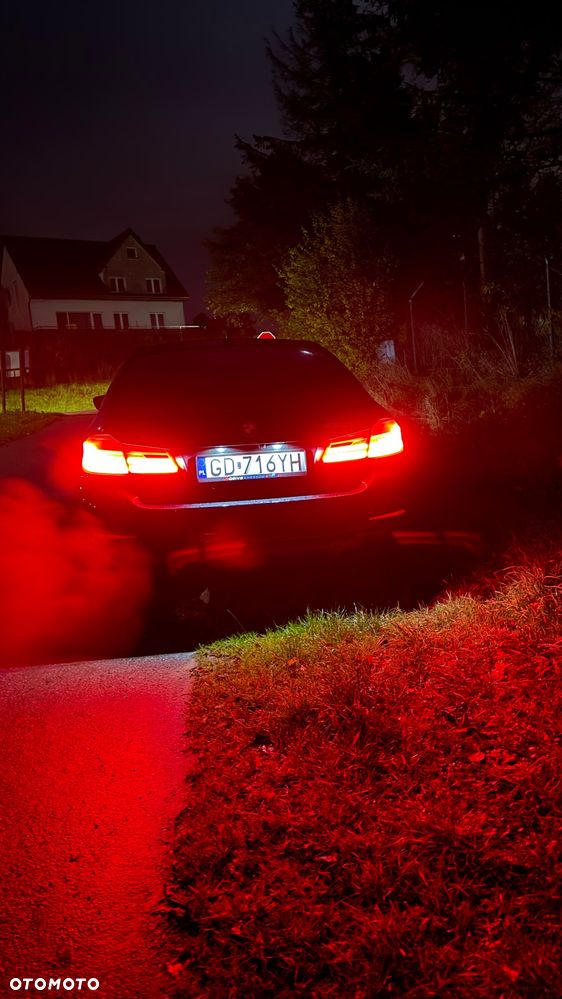 BMW Seria 5 530i xDrive Sport Line - 8