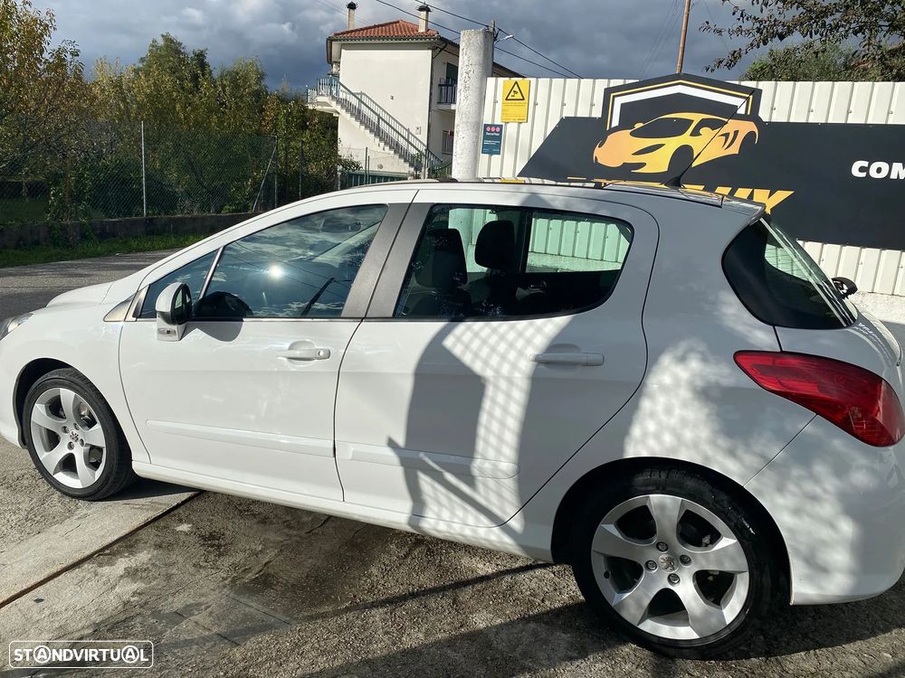 Peugeot 308 1.6 e-HDi Allure CVM6 - 4