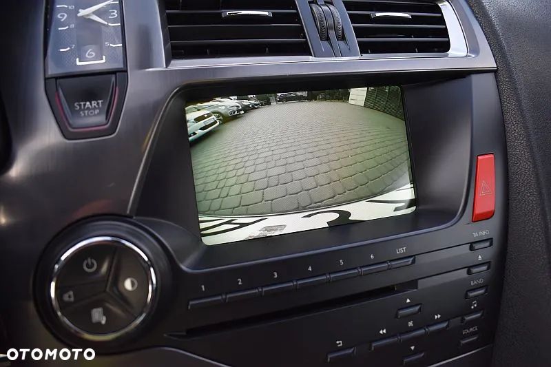 Citroën DS5 e-HDi 115 EGS6 SoChic - 13