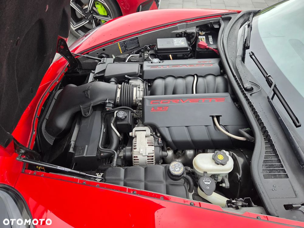 Chevrolet Corvette - 24