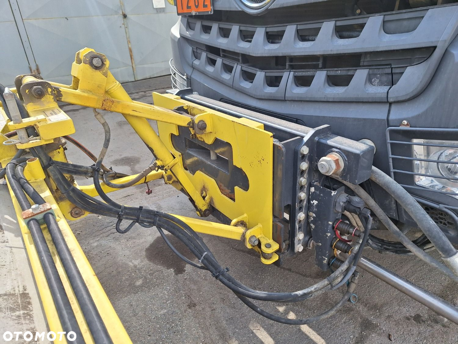 Versalift Arocs 3245 L 8X4 + Kobit - 40