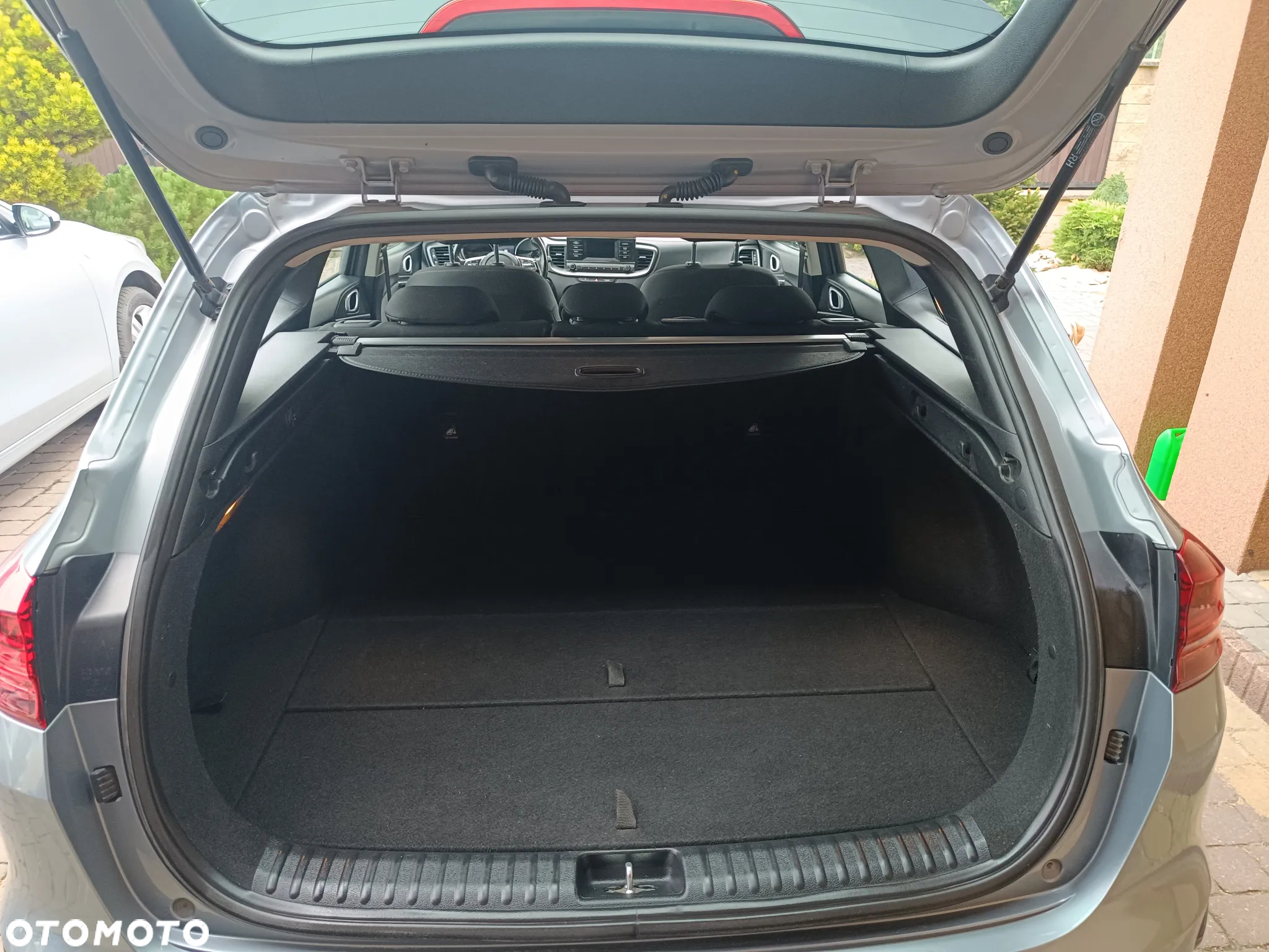 Kia Ceed 1.6 CRDi mHEV M - 8