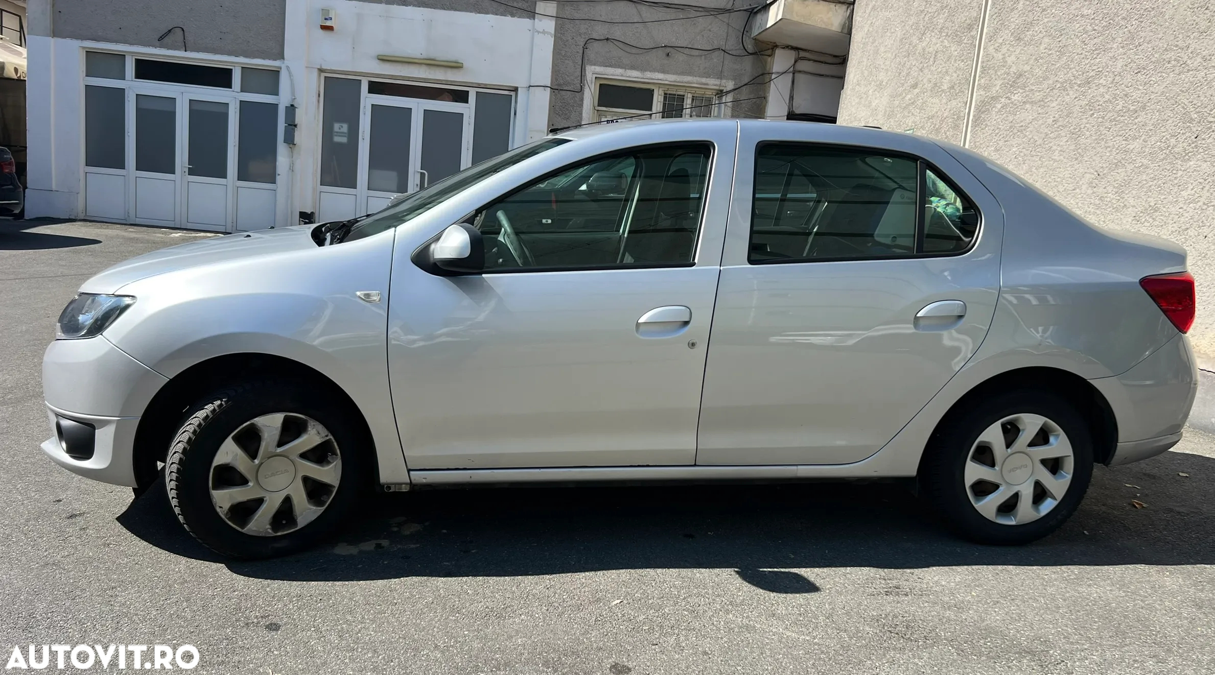 Dacia Logan 1.2 Laureate - 4