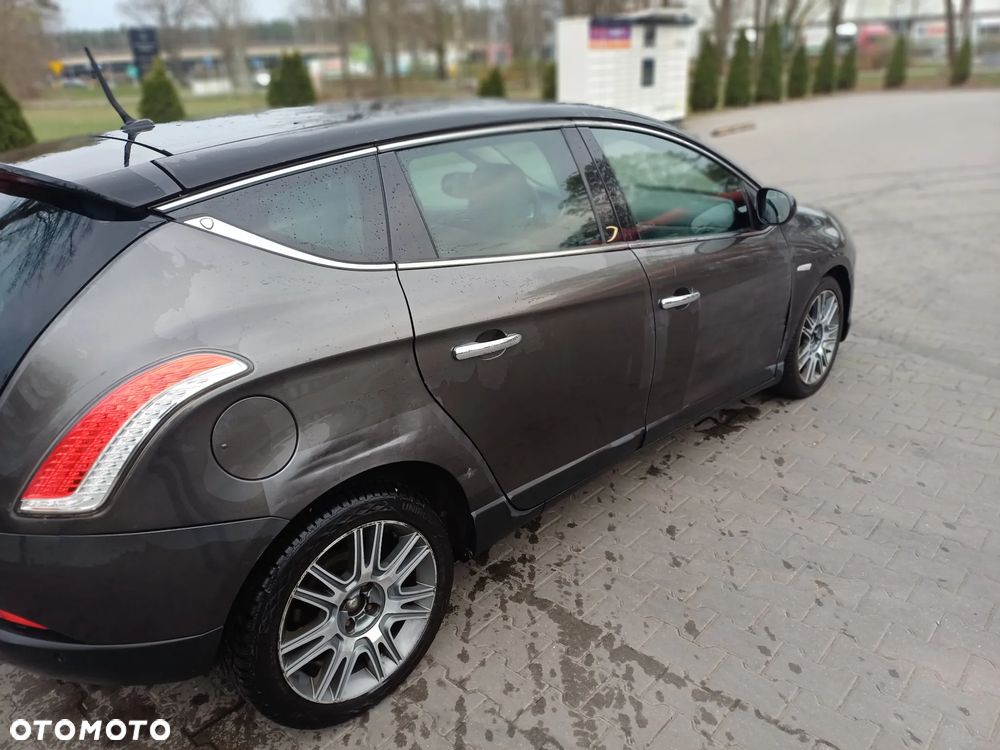 Lancia Delta 2.0 MJ Platino - 3