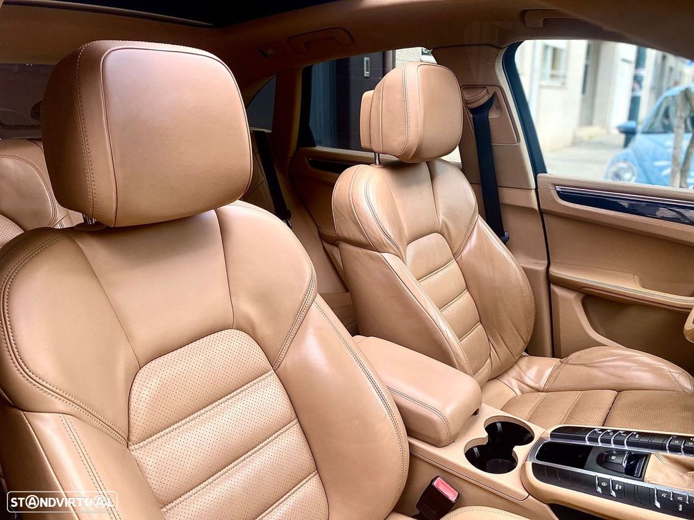 Porsche Macan S - 24