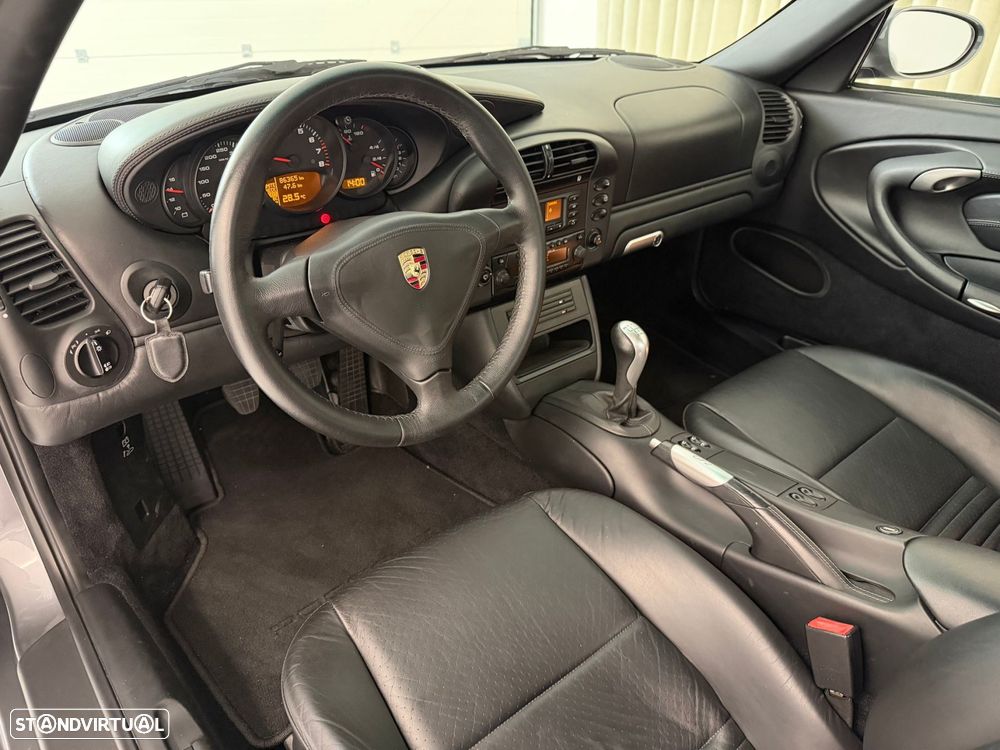 Porsche 911 (996) GT2 - 14