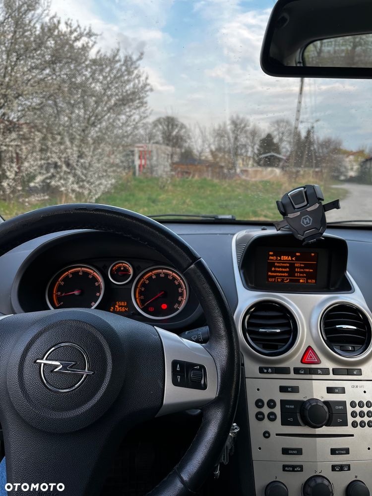 Opel Corsa 1.2 16V Cosmo - 6