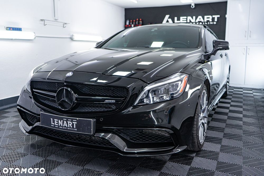 Mercedes-Benz CLS - 6