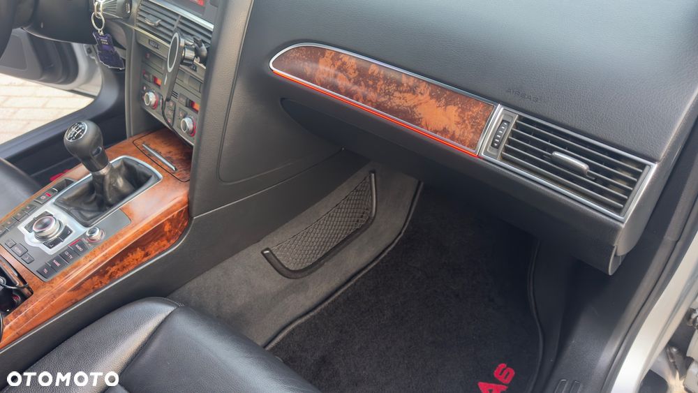Audi A6 Avant - 29